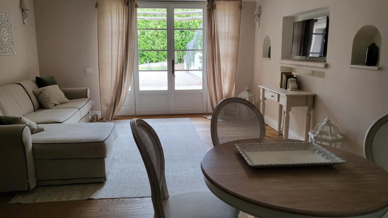 Suite Indipendente In Villa Formello Exterior photo
