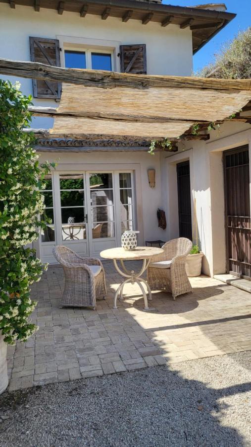 Suite Indipendente In Villa Formello Exterior photo